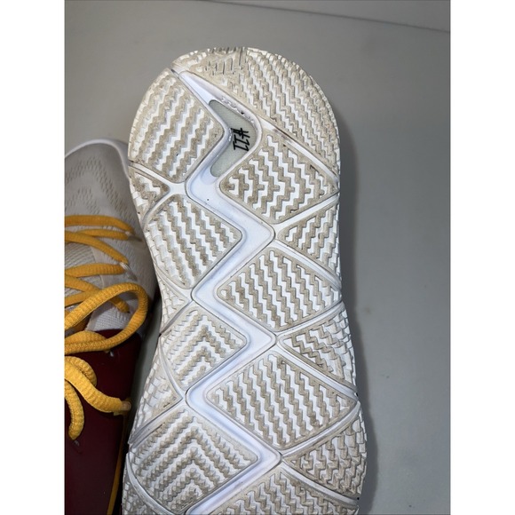 Nike ID 3 Kyrie Azurie Elizabeth Women Red Gold White Basketball Shoes Size 9.5 - Picture 6 of 16